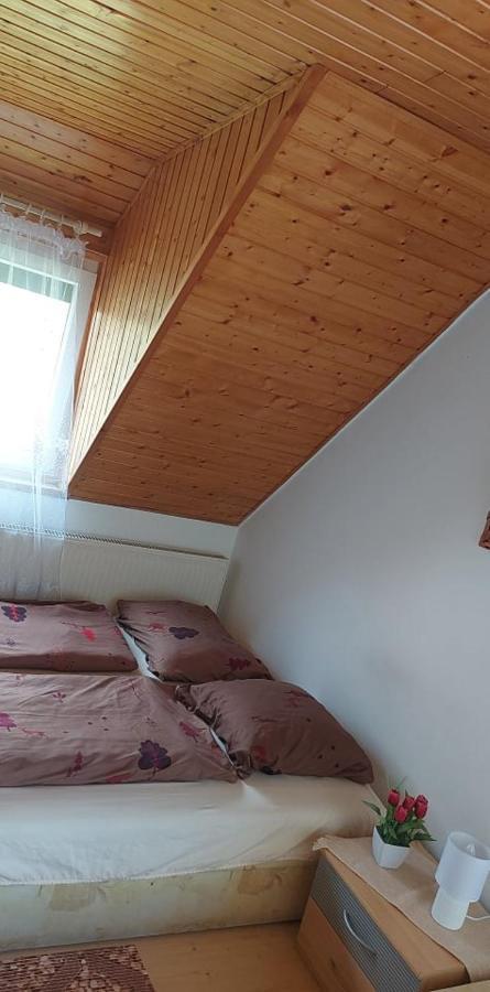 Tóra nyíló vendégház badacsonytomaj Esterno foto