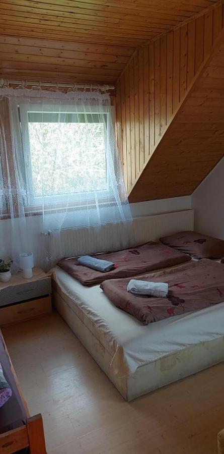 Tóra nyíló vendégház badacsonytomaj Esterno foto